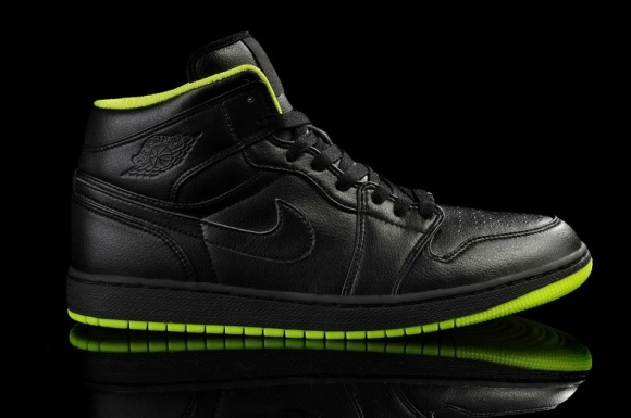 Meilleures Air Jordan 1 Retro Noir Volt